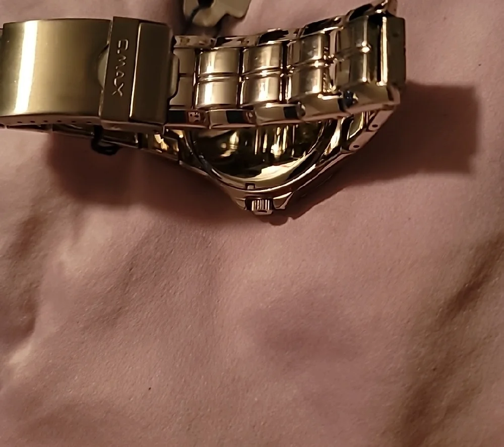 Sophisticated Silver Watch‎ with Roman Numerals